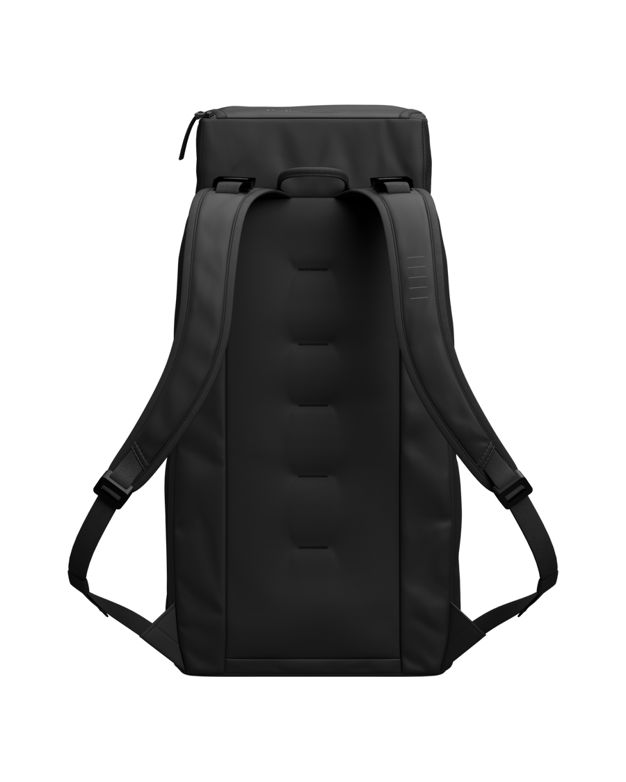 Hugger Backpack 30L Black Out