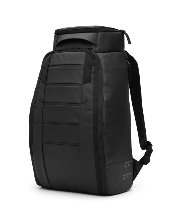 Hugger Backpack 30L Black Out | Db Journey US Hugger Backpack 30L Black Out | Db Journey US