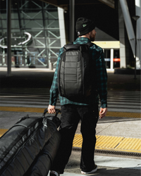 Hugger Backpack 30L Black Out