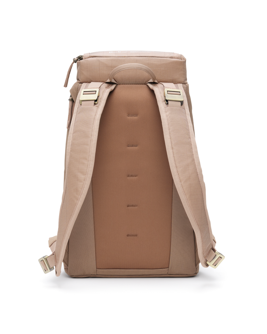 Hugger Backpack 20L Affogato Brown