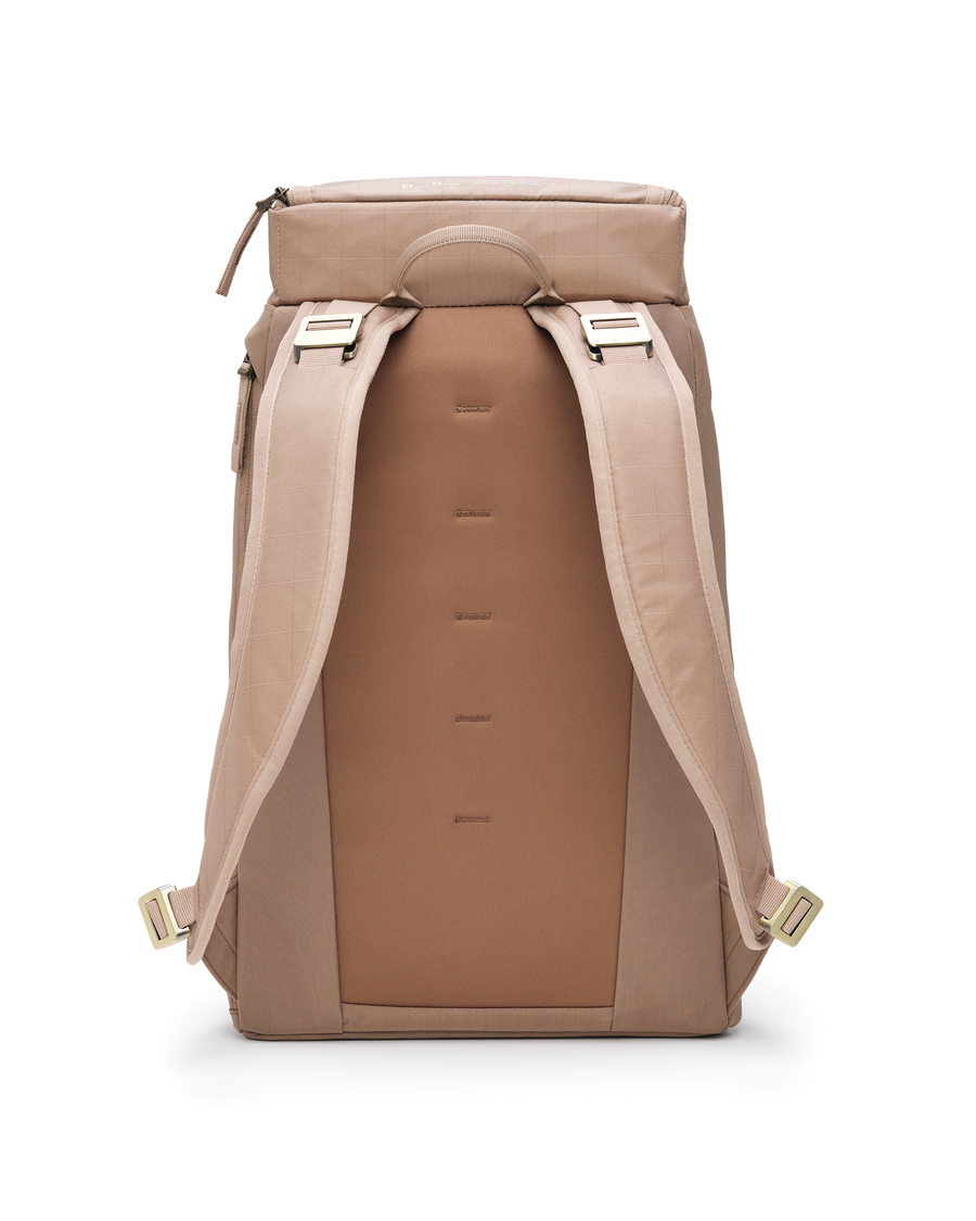 Hugger Backpack 25L Affogato Brown
