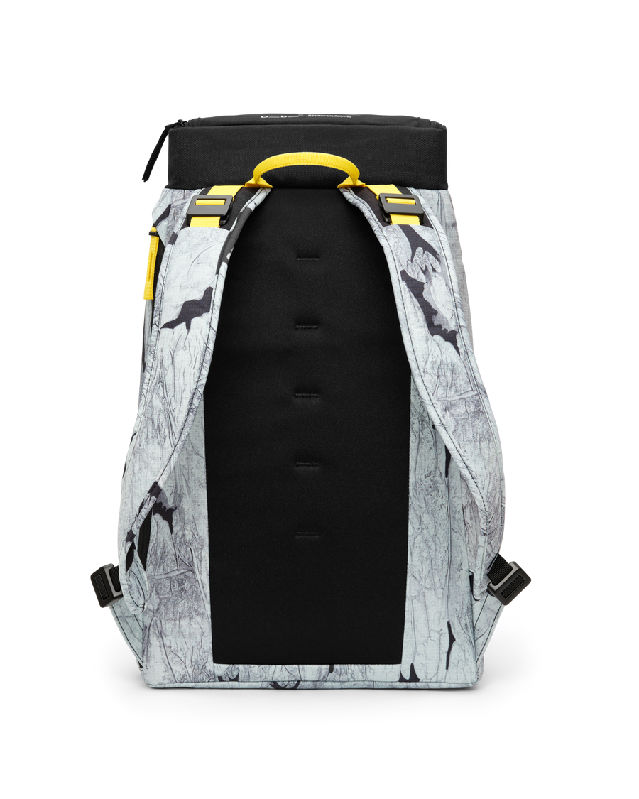 Hugger Backpack 25L Basalt White