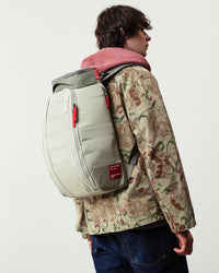 Hugger Backpack 25L Basil Green