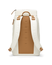 Hugger Backpack 25L Oatmilk
