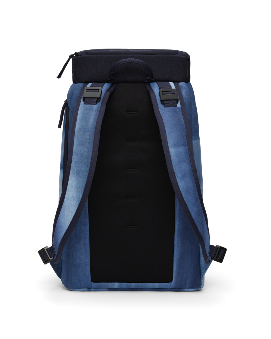 Hugger Backpack 25L Ultraviolet