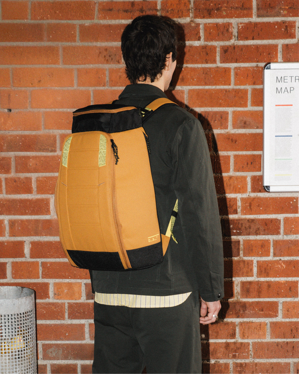 Hugger Backpack 30L Acorn Brown