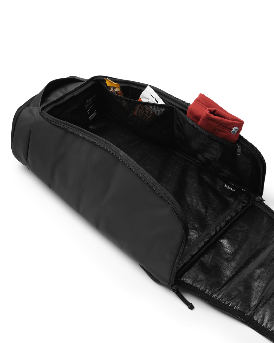 Hugger Bootpack 45L Black Out