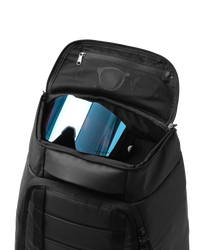 Hugger Bootpack 45L Black Out