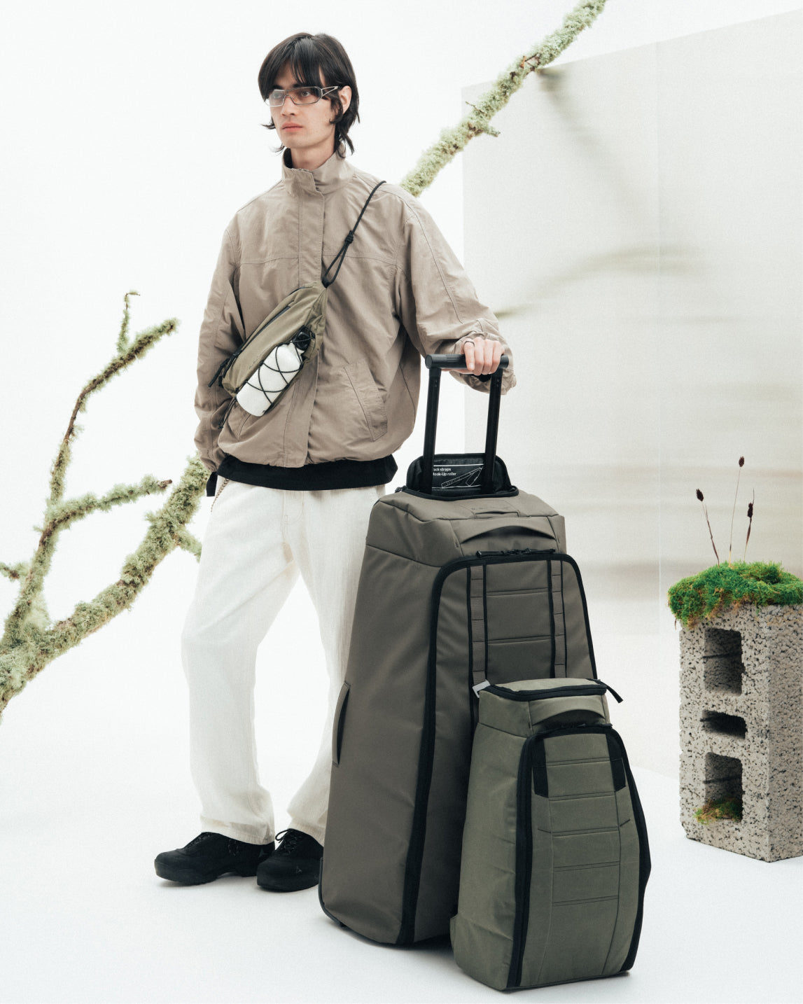Hugger Roller Bag Check-in 90L Forest Green | Db Journey Sweden