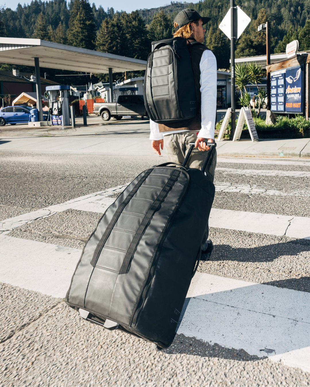 Hugger Roller Bag Check-in 90L Black Out