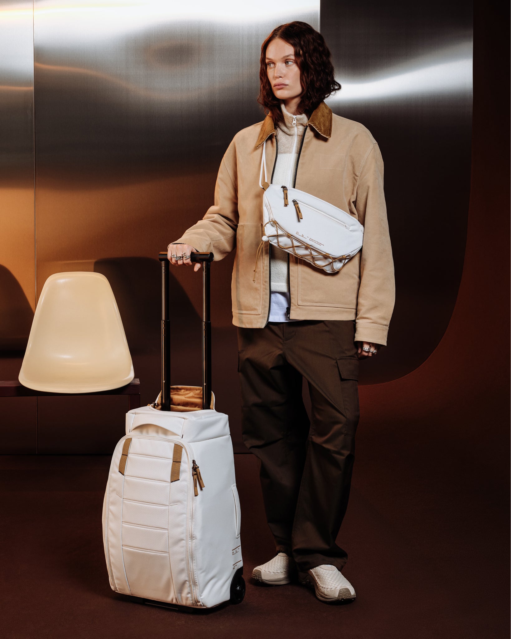 Hugger Roller Bag Carry-on 40L Oatmilk | Db Journey US