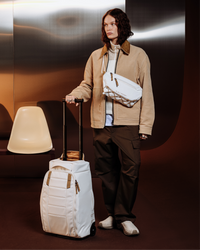 Hugger Roller Bag Carry-on 40L Oatmilk