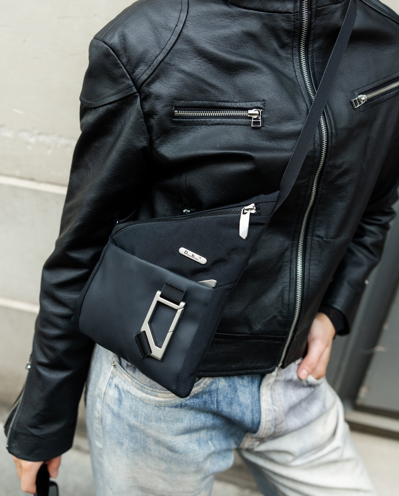 Entour Sacoche M Black Out | Db Journey US