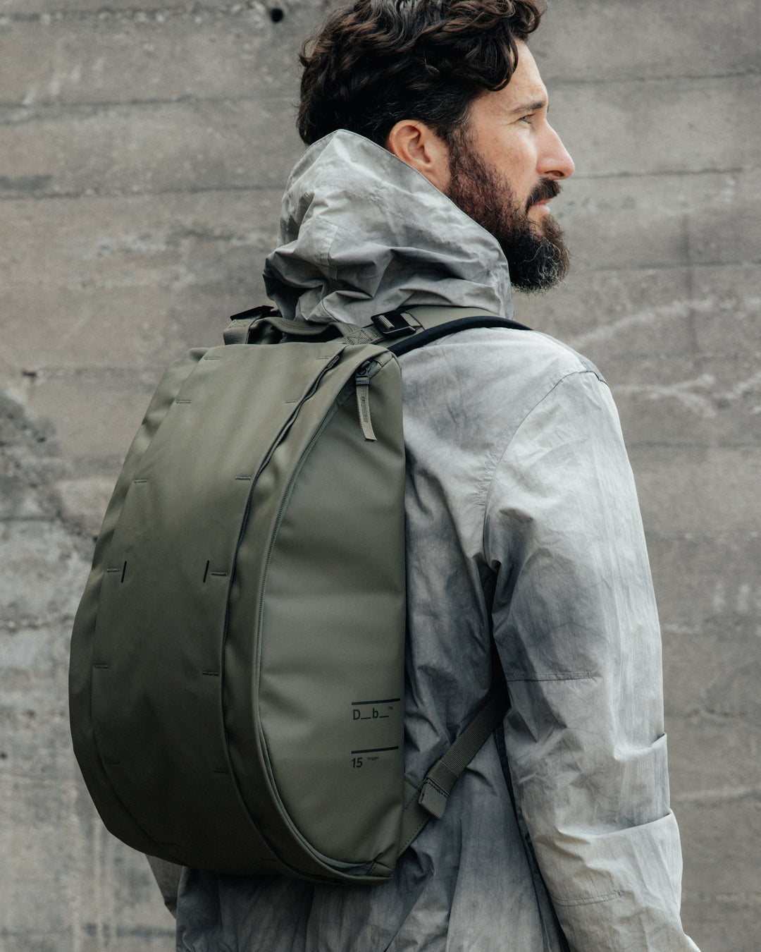 Hugger Base Backpack 15L Moss Green