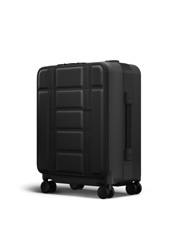 Ramverk Front-access Carry-on Black Out-2.1.png