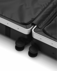 Ramverk Pro Front-access Carry-on Silver..
