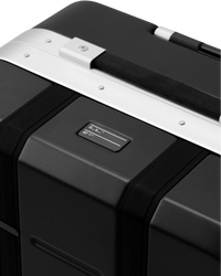 Ramverk Pro Check-in Luggage Medium Black Out