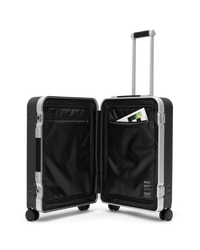 Ramverk Pro Check-in Luggage Medium Silver