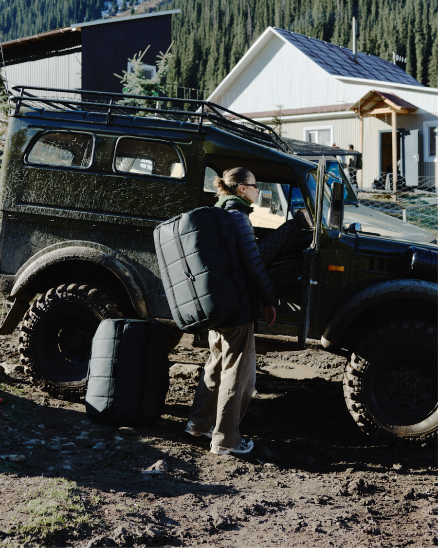 Roamer Duffel 100L Black Out