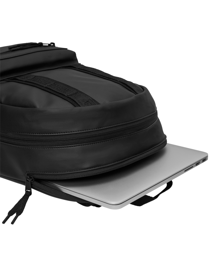 TheAEra16LBackpack-9_c9d9ef97-bcc9-4797-af40-5d5b5a319533.png