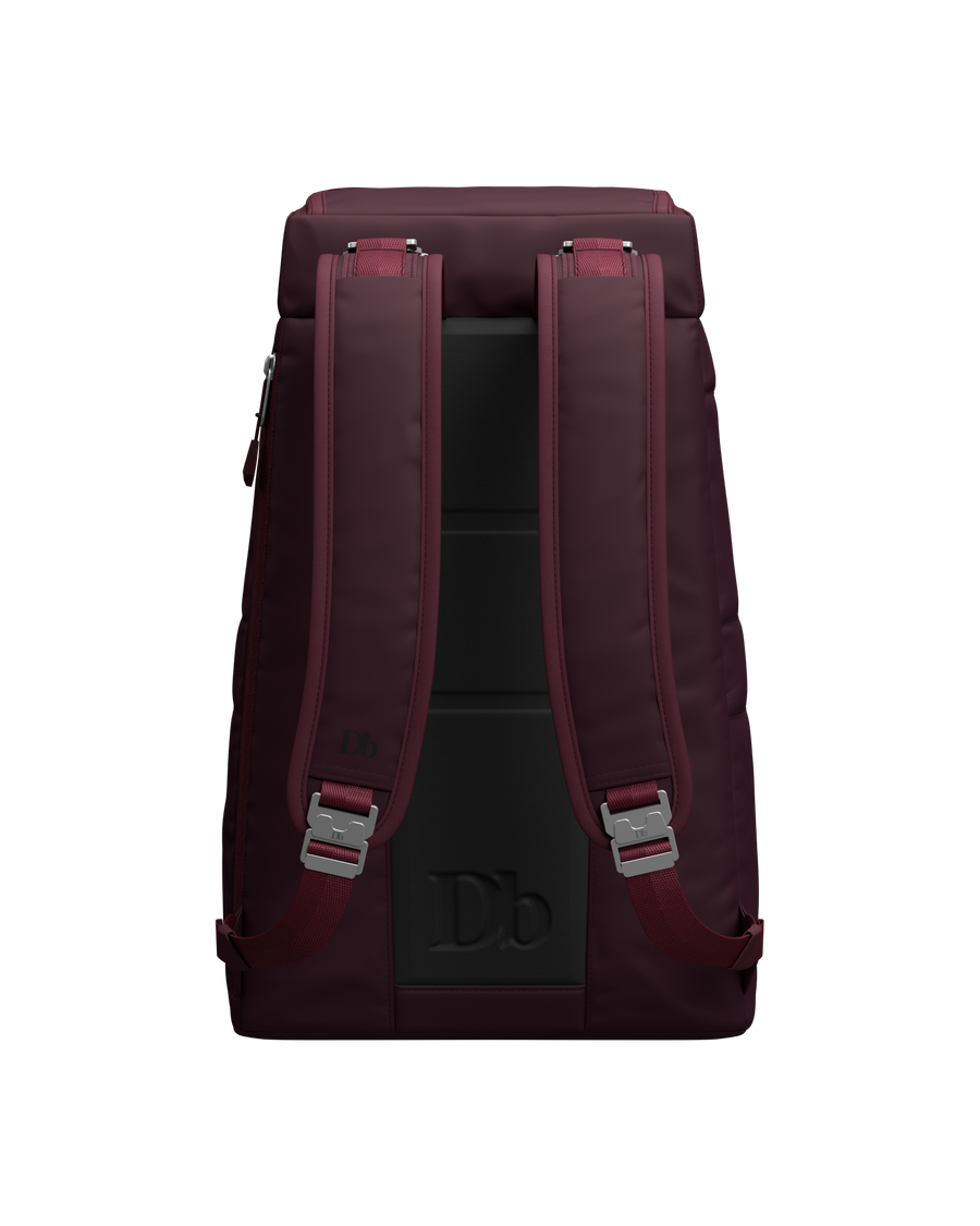 TheStrom20LBackpack-21_306377d7-3348-4065-b60a-493701064055.png