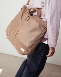 Utility Tote 32L Affogato Brown