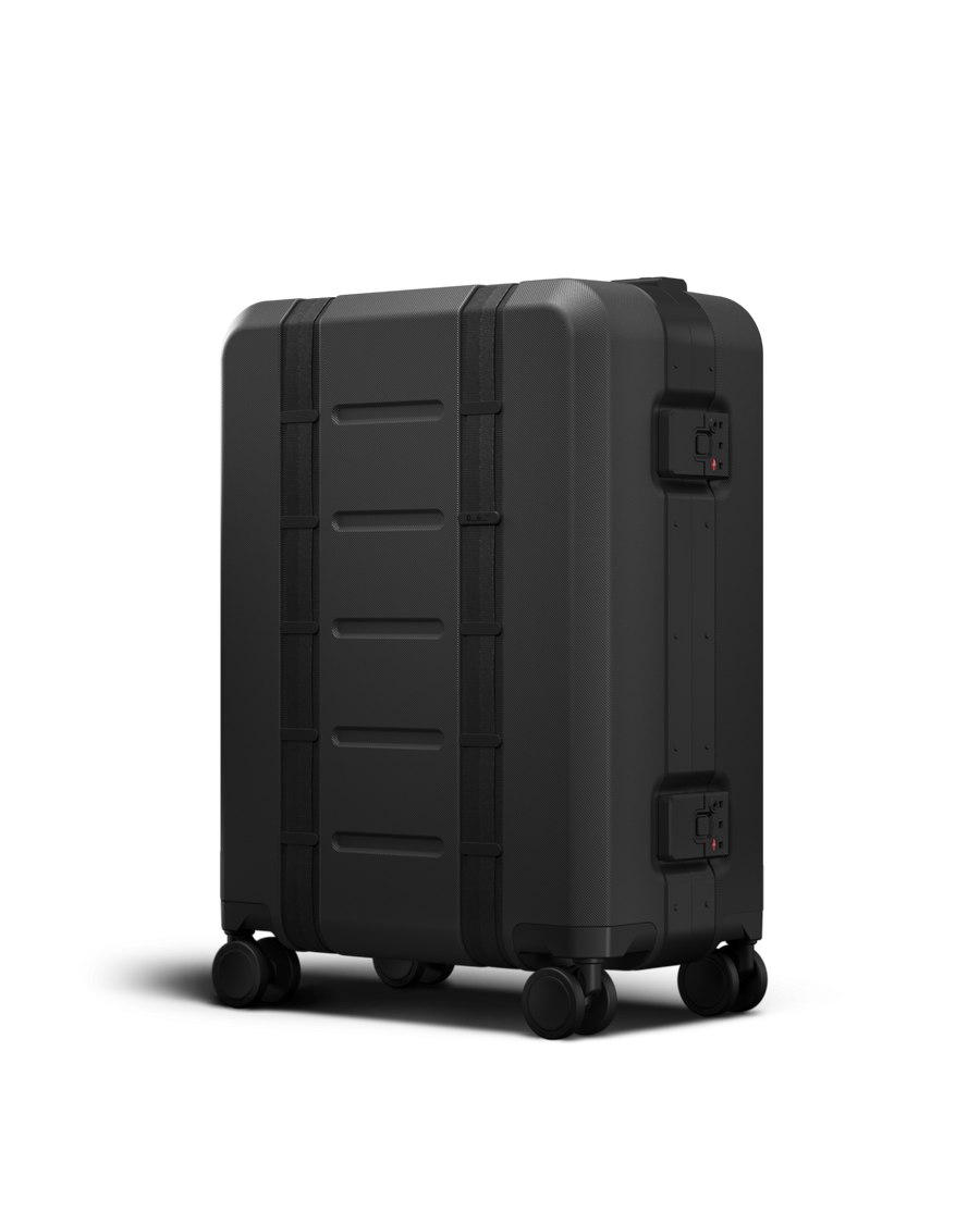 Weekender Pro Luggage Bundle Black Out