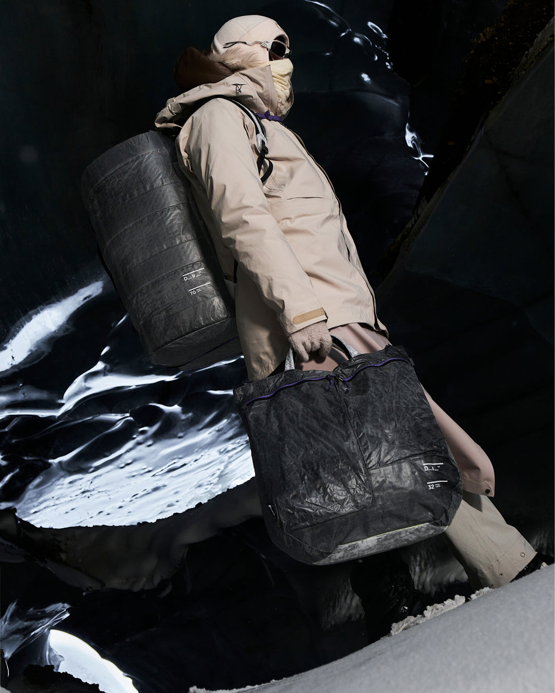 Weigh Lighter Helmet Bag 32L Weigh Darker