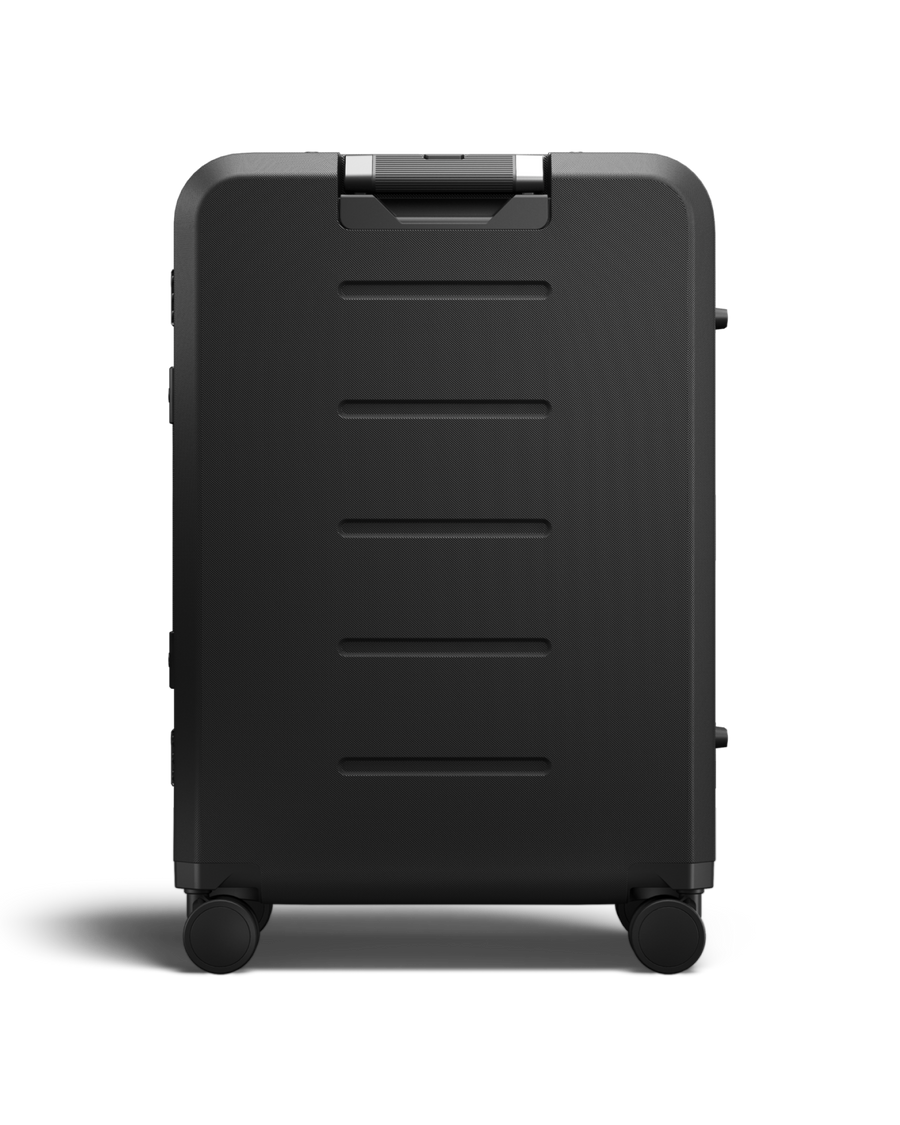 Ramverk Pro Check in luggage medium black out.png