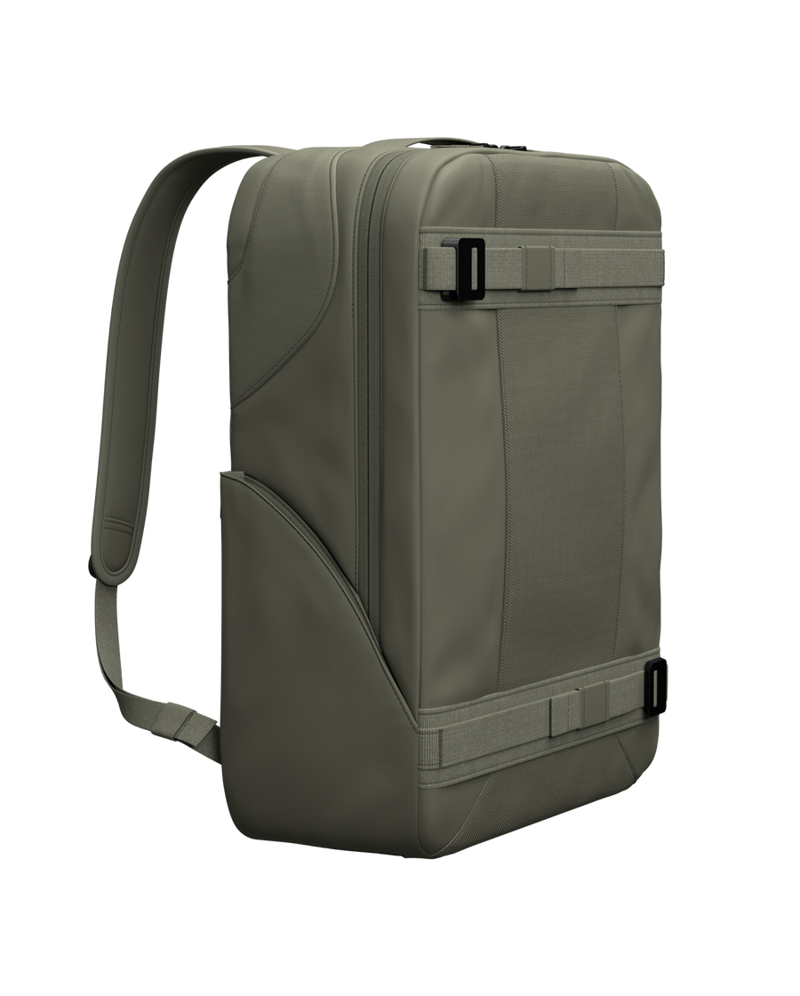 Skate Essential 20L Moss Green01.png