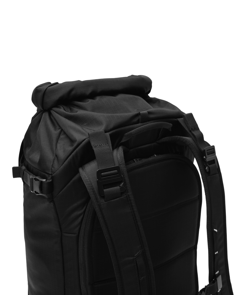 Snow Pro Backpack 32L-5.png