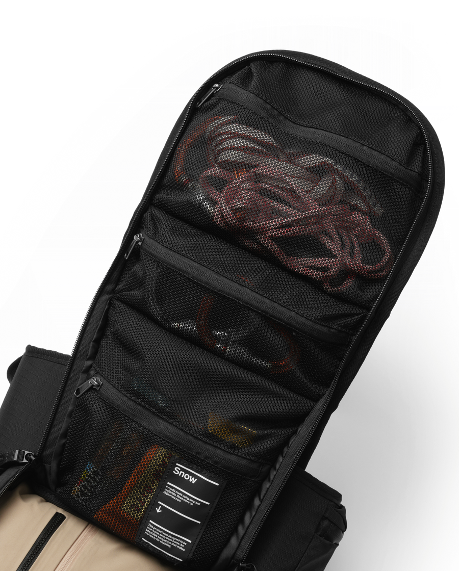 Snow Pro Backpack 32L-7.png