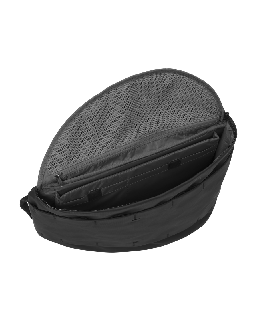 TheVinge15LBackpack-7.png
